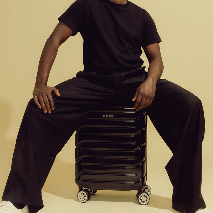 Carry-on suitcase Infinity, Black