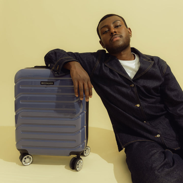 Carry-on suitcase Infinity, Velvet Blue