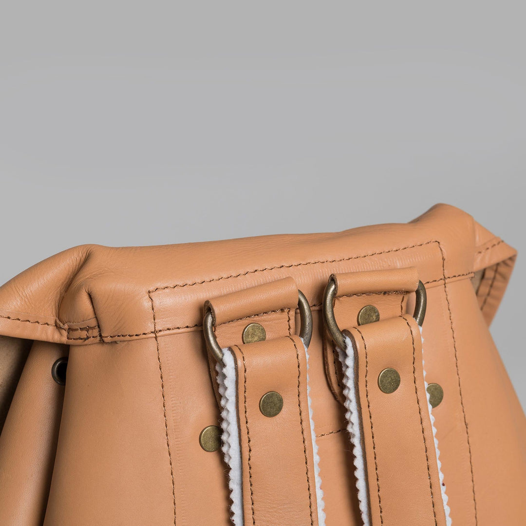 Leather backpack 27 liter, Nature