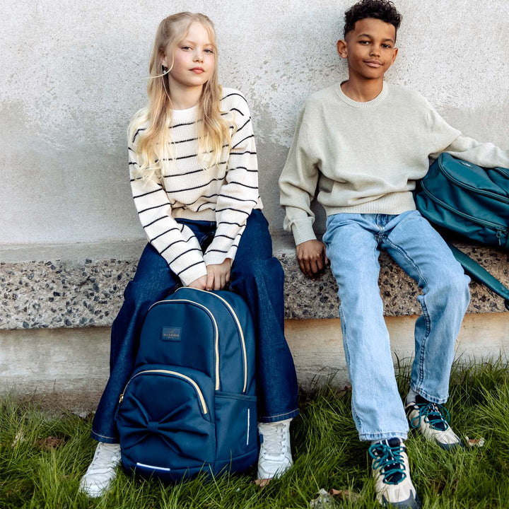 Sport Junior, Blue Bow