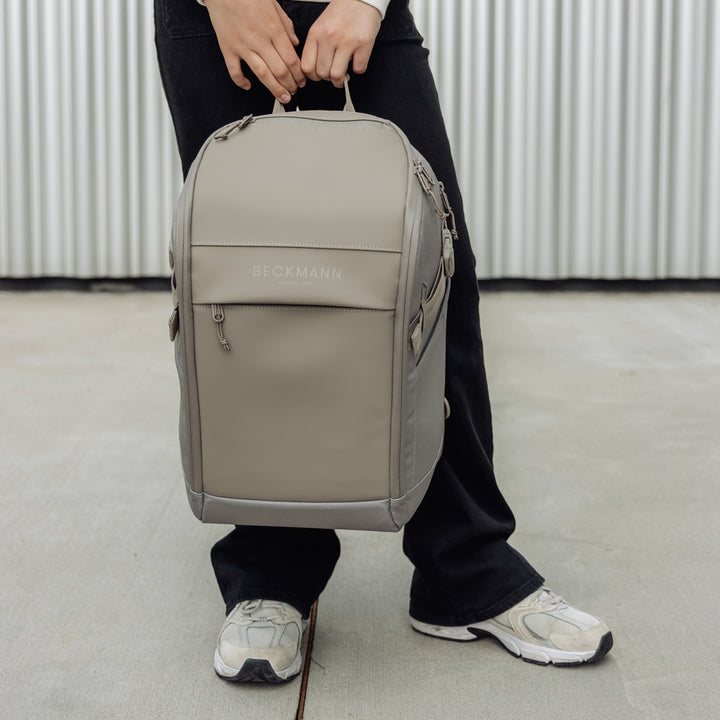 Street Bold, Warm Grey