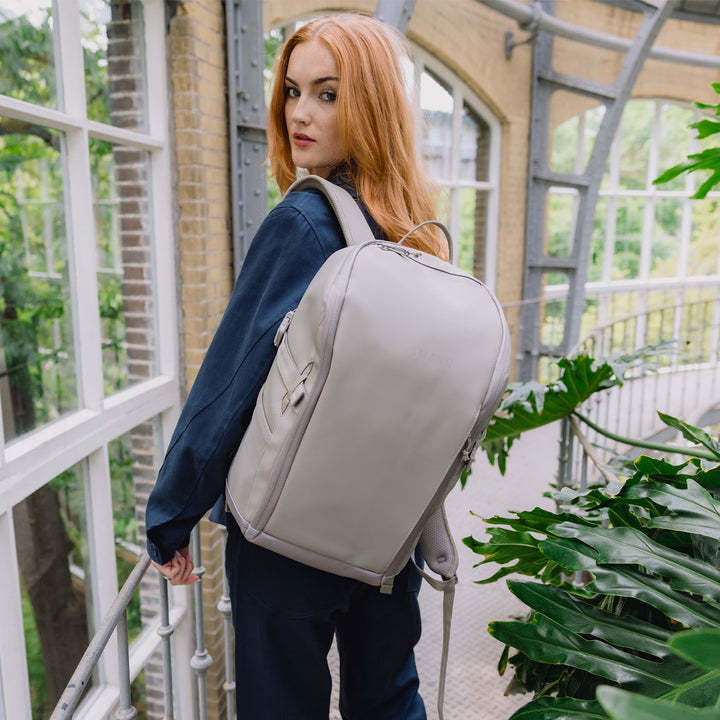 Street Go, Warm Grey