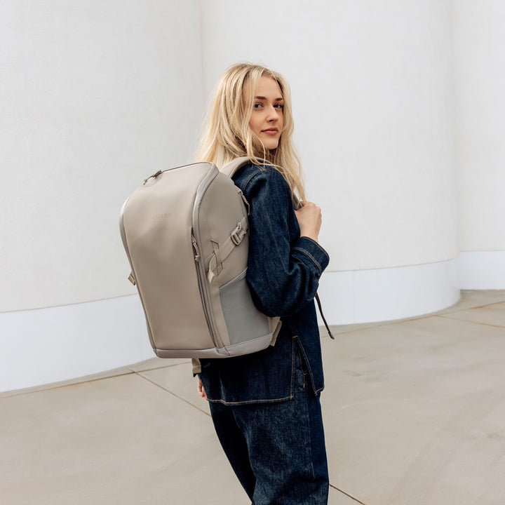 Street Go, Warm Grey