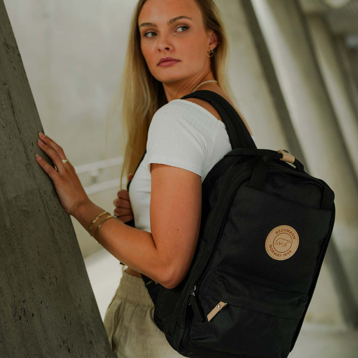 City Light, Black