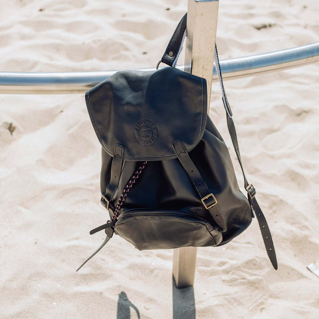 Leather backpack 18 liter, Black