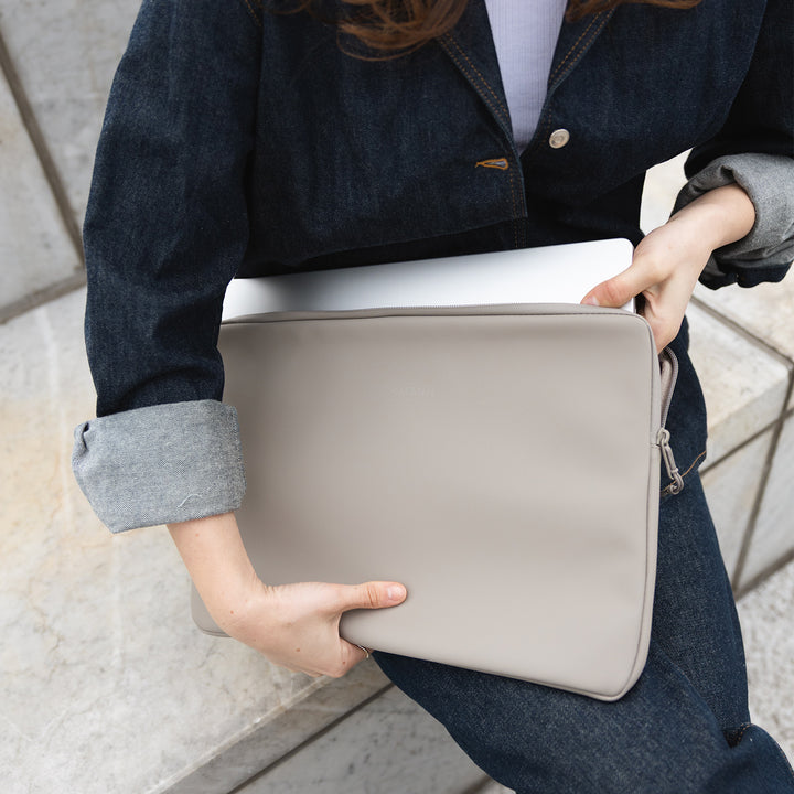 Laptop sleeve large Street, Warm Grey